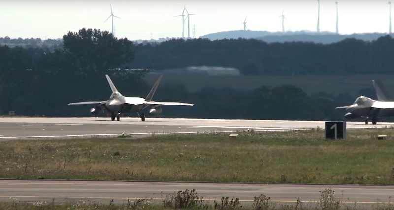 Ф 22 пао на Флориди: Овако се срушио понос америчког ратног ваздухопловства (ВИДЕО)